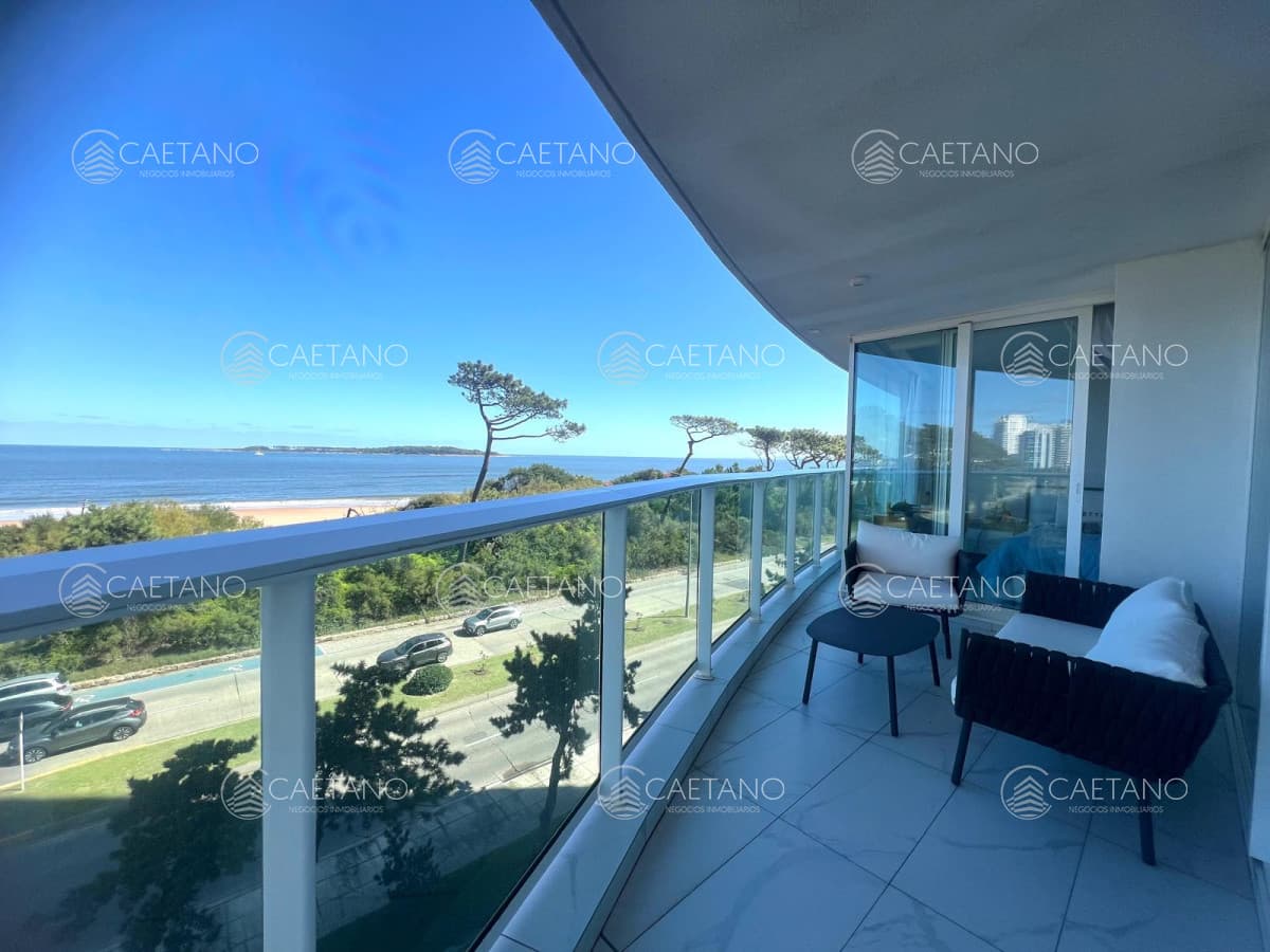 Apartamento premium en alquiler anual.