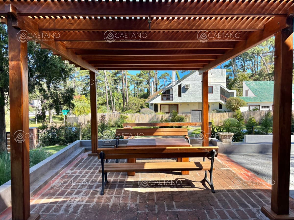 Espectacular casa en venta en playa mansa — foto 3