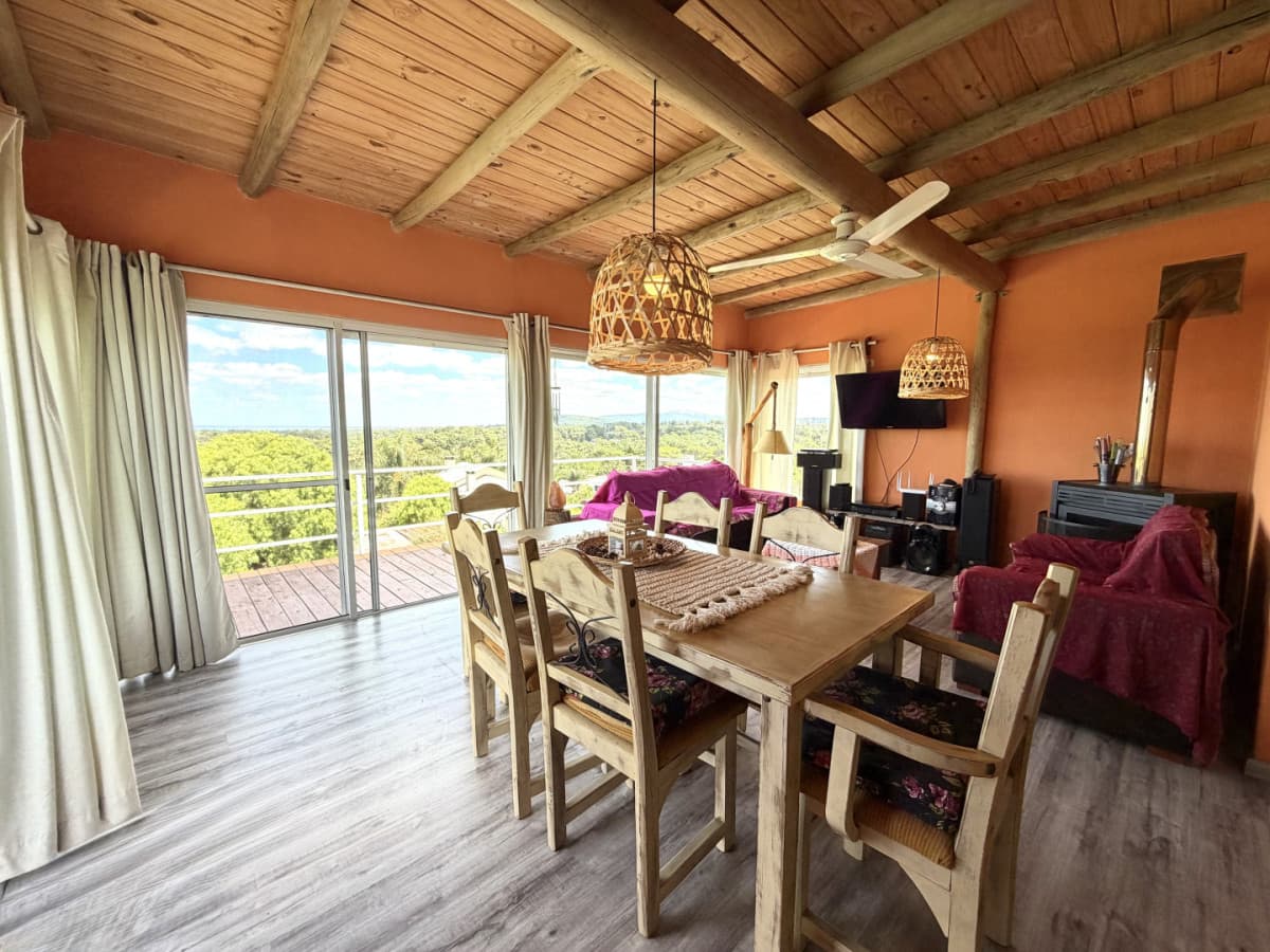 Espectacular casa en venta en Piriapolis