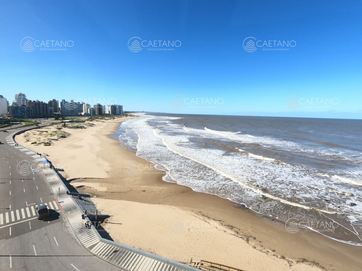 Apartamento con vista exclusiva al mar