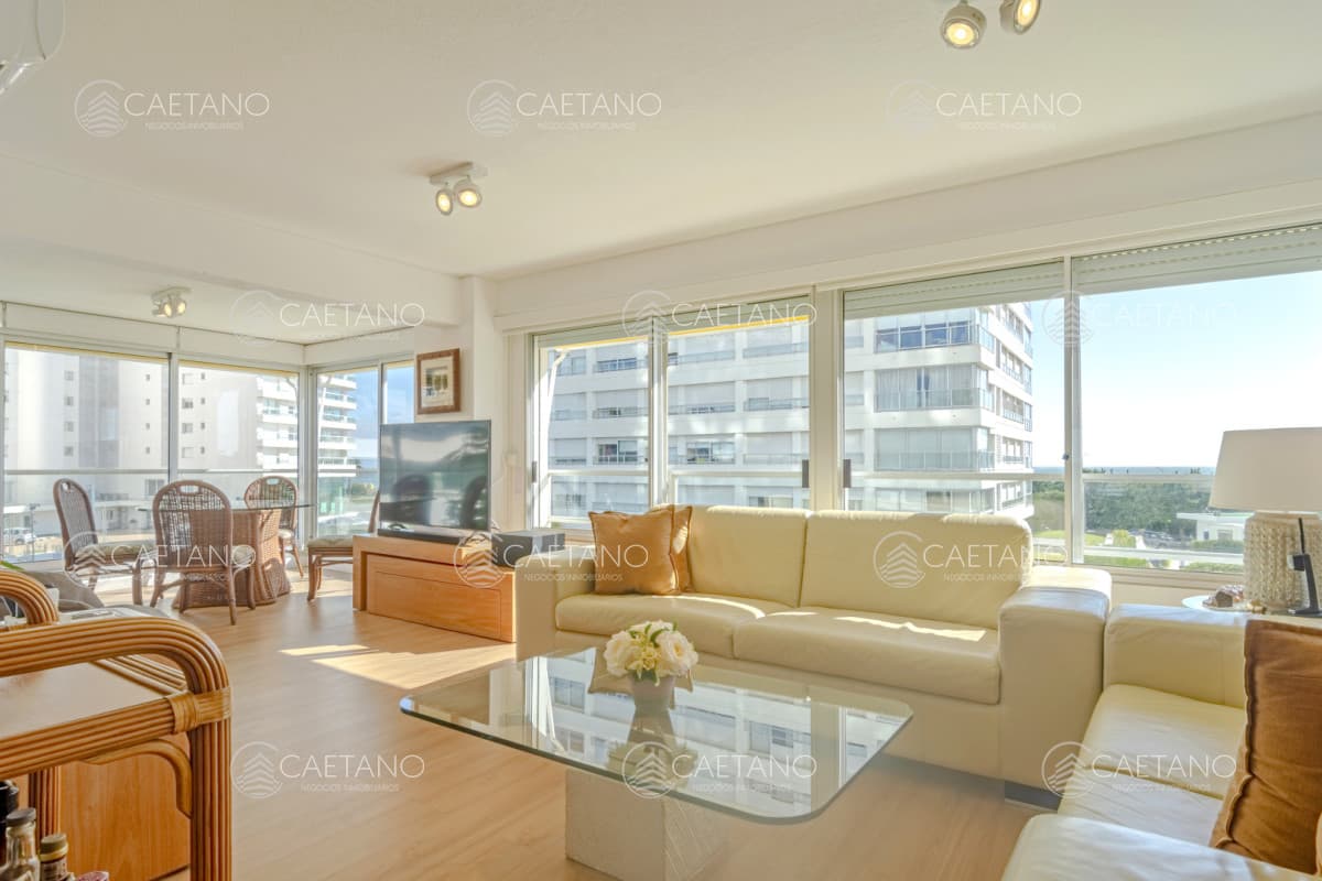 Apartamento en Punta del Este Mansa Torre Jefferson en Complejo Lincoln Center 1ra Línea de Mansa Excelentes Amenities — foto 2