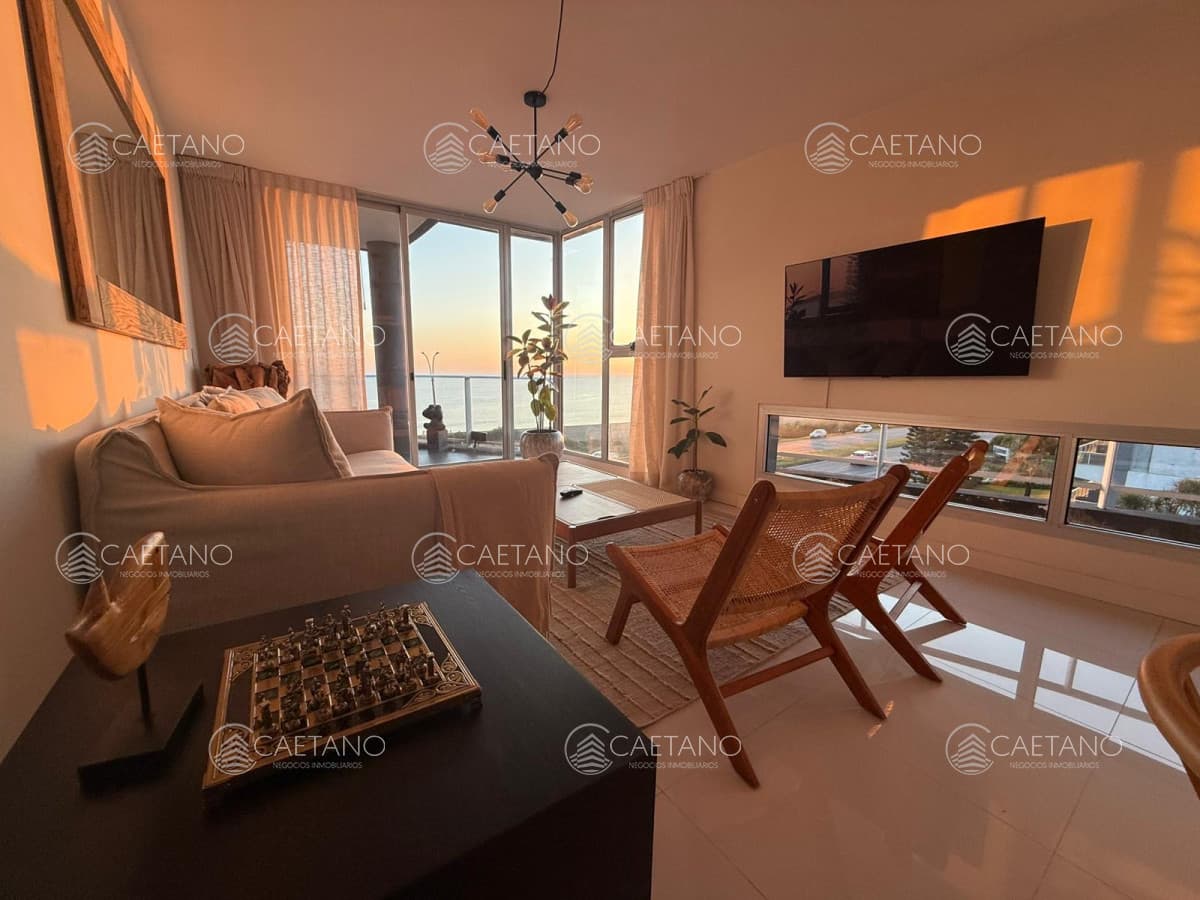 Apartamento de 2 dormitorios en venta Punta del Este — foto 2