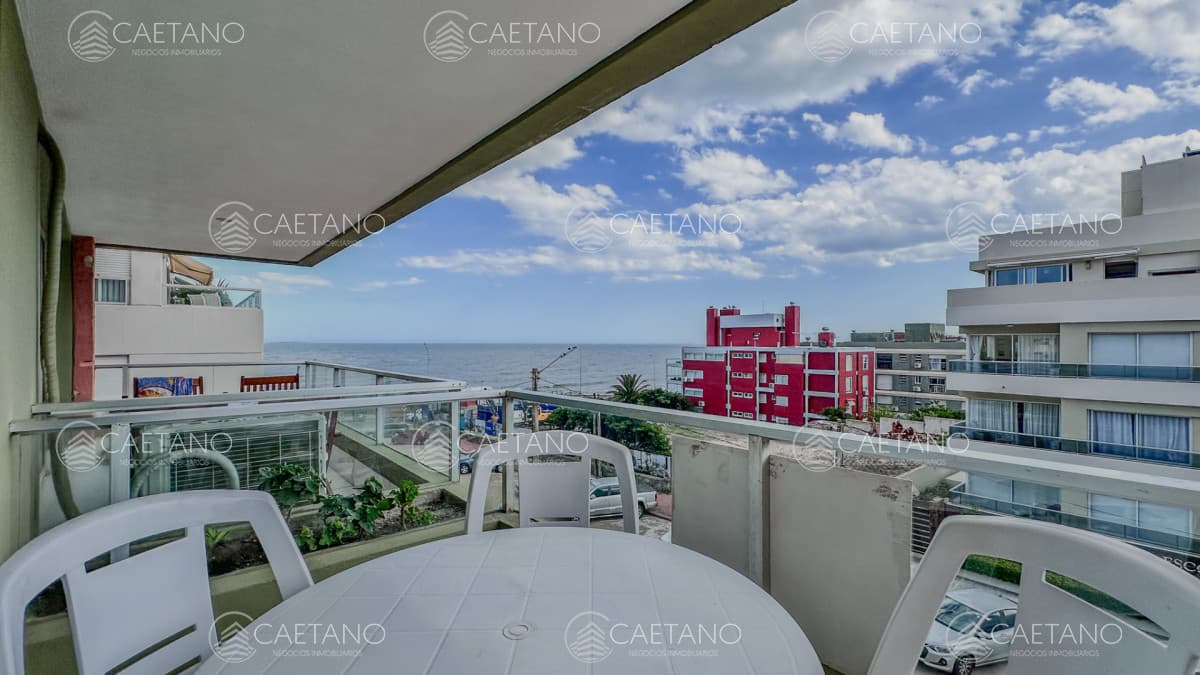 Apartamento 2 Dormitorios y amenities, a pasos del mar en Península, Punta Del Este