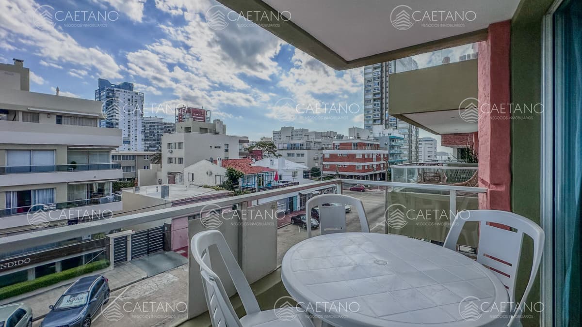 Apartamento 2 Dormitorios y amenities, a pasos del mar en Península, Punta Del Este — foto 3