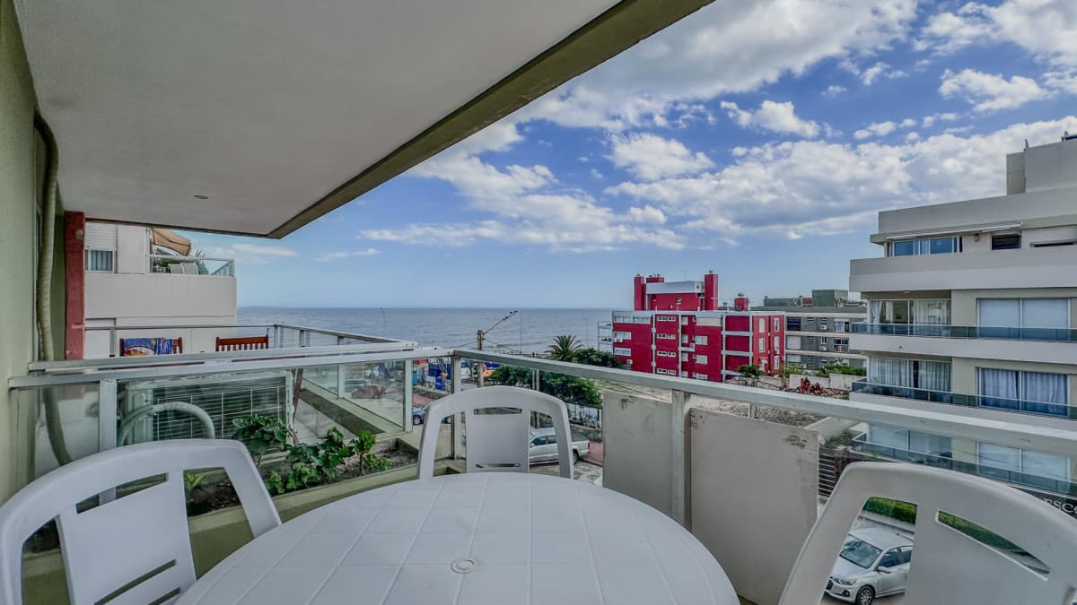 Apartamento 2 Dormitorios y amenities, a pasos del mar en Península, Punta Del Este