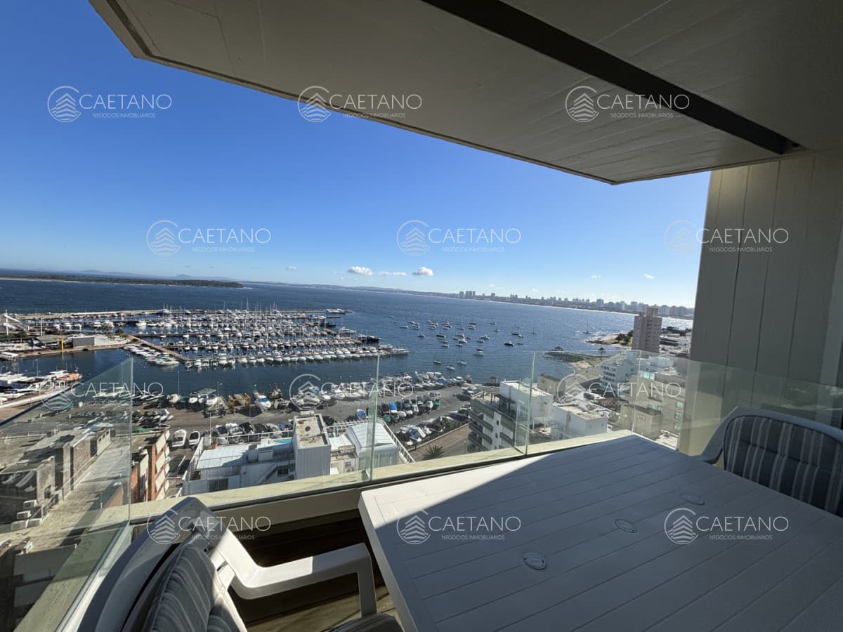 Apartamento en Venta, Peninsula, Punta del Este, 3 Dormitorios.