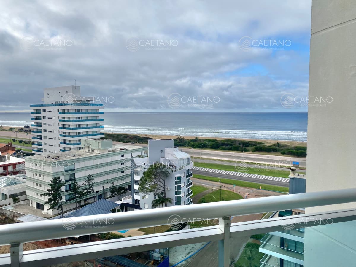 Apartamento en Venta y Alquiler, Brava, Punta del Este, 4 Dormitorios.