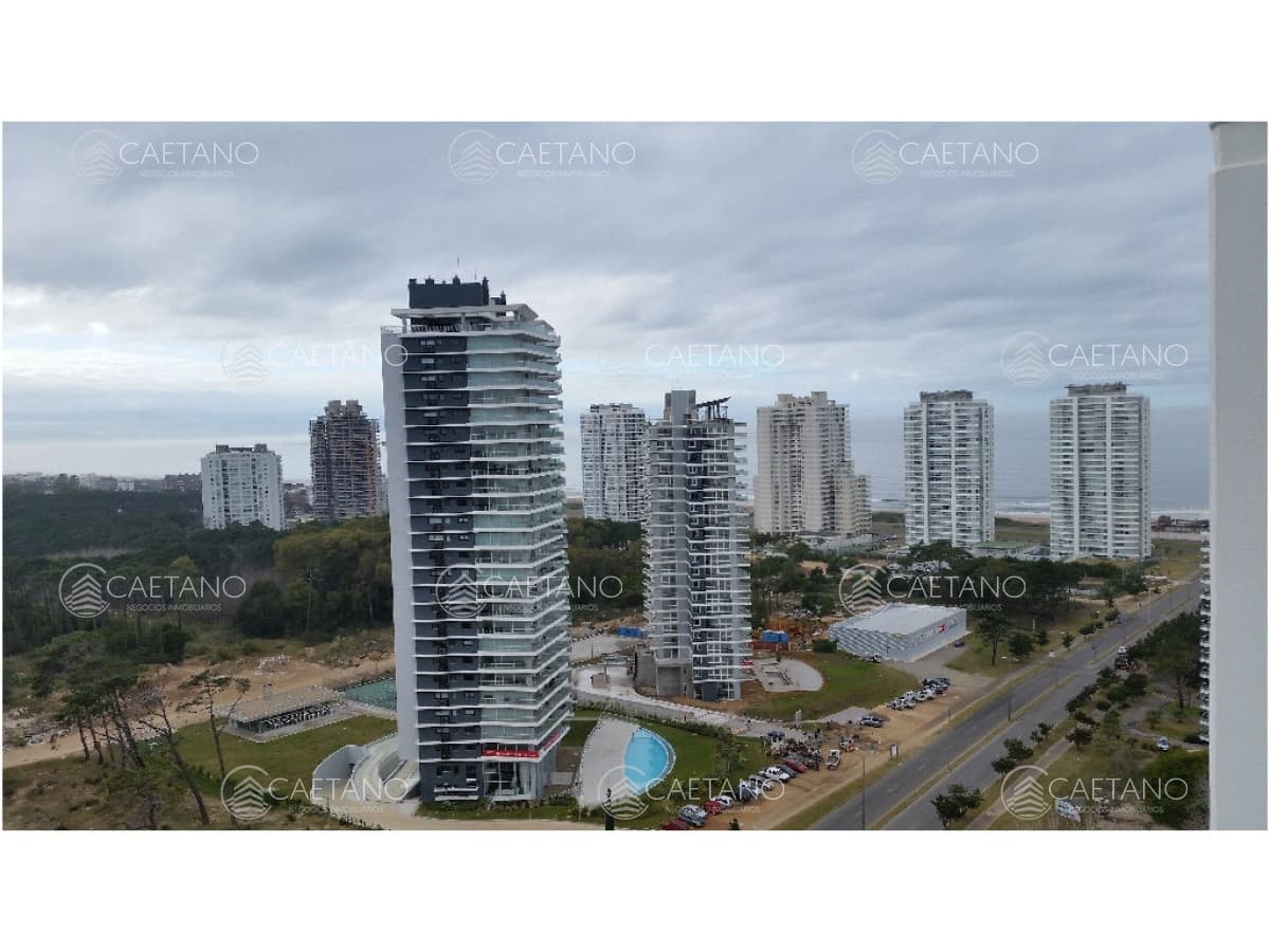 Apartamento en Venta y Alquiler, Roosevelt, Punta del Este, 2 Dormitorios.