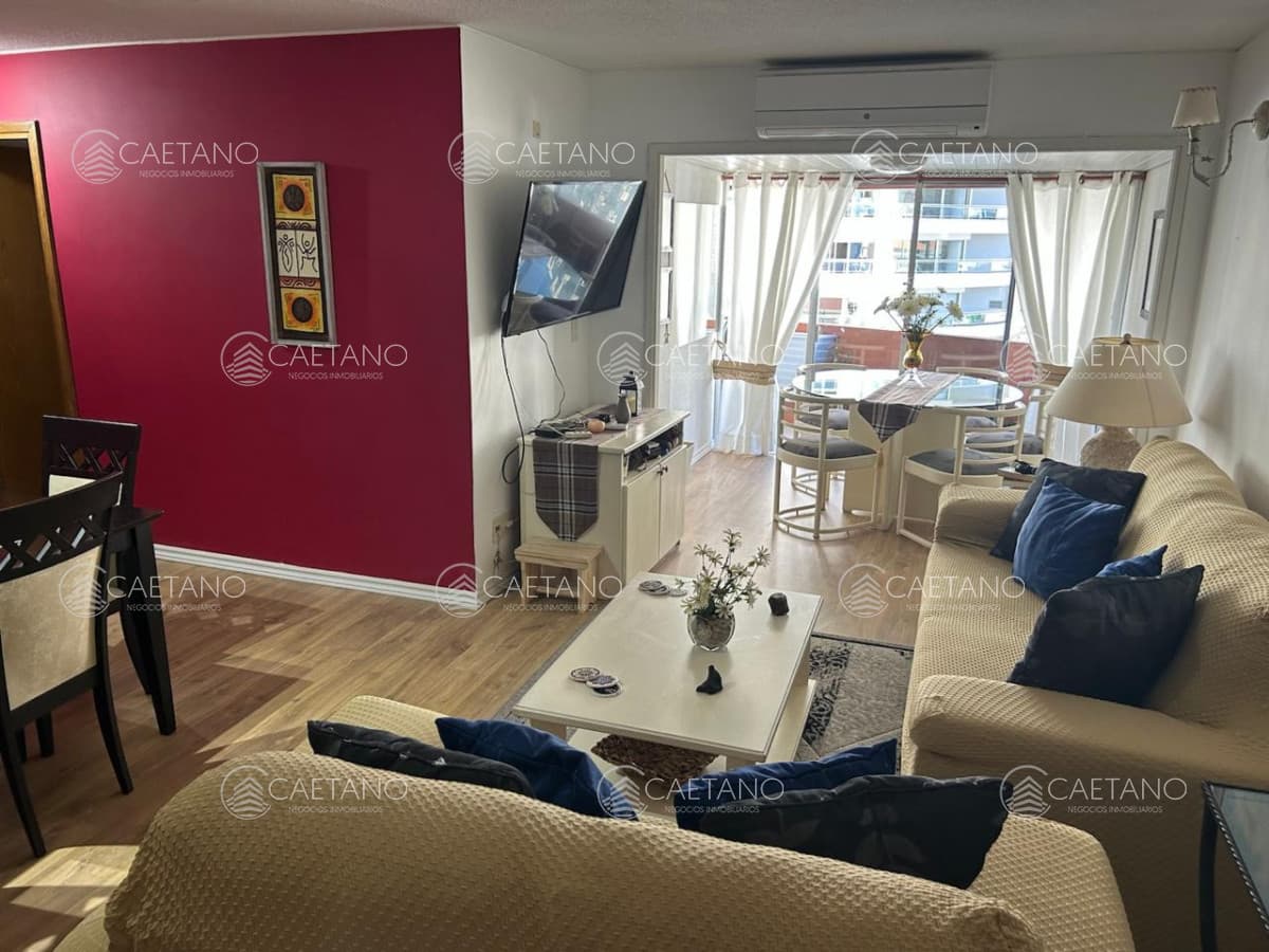 Apartamento en Venta y Alquiler, Brava, Punta del Este, 2 Dormitorios.