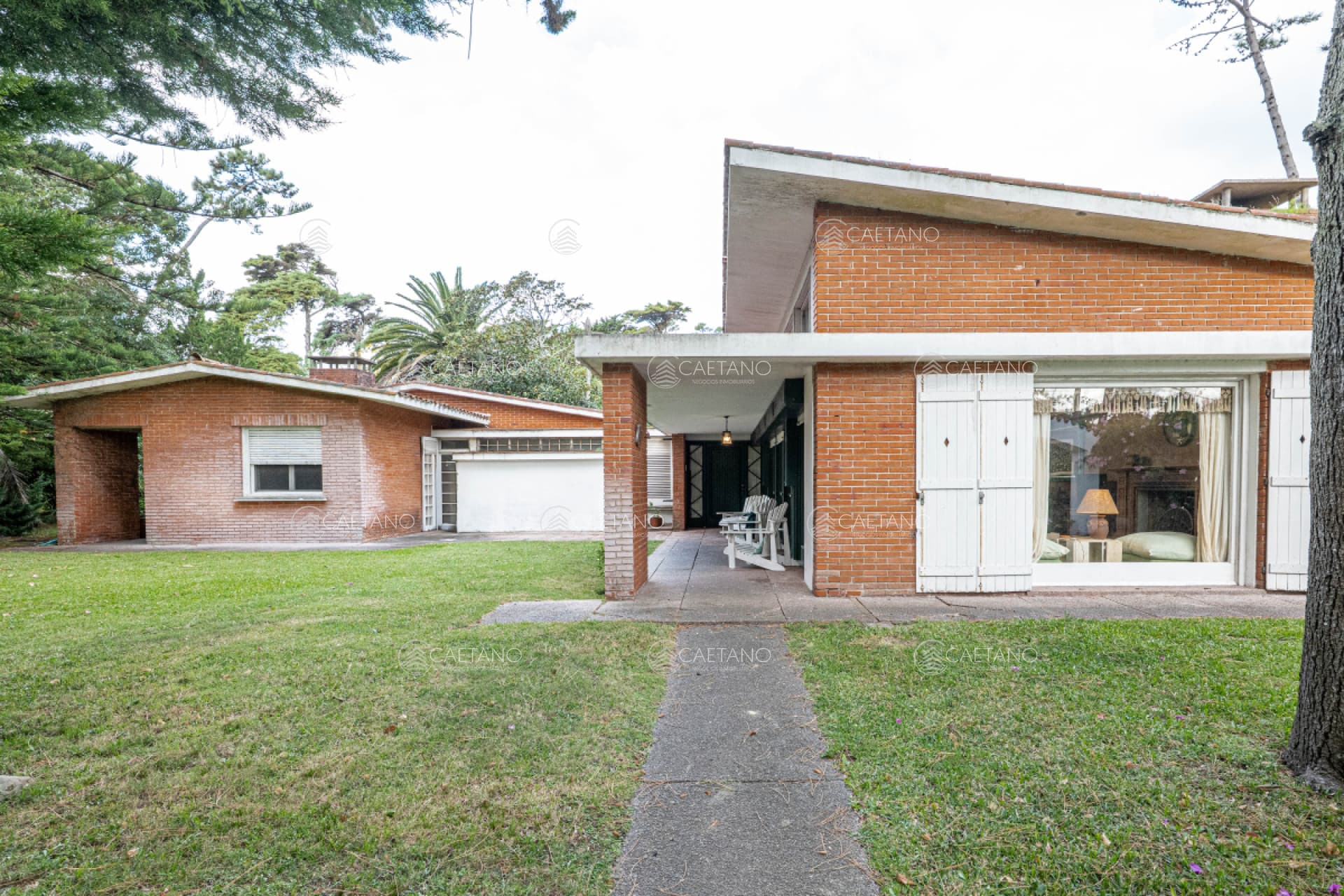 SAN RAFAEL - AMPLIO JARDIN Y 4 DORM — foto 3