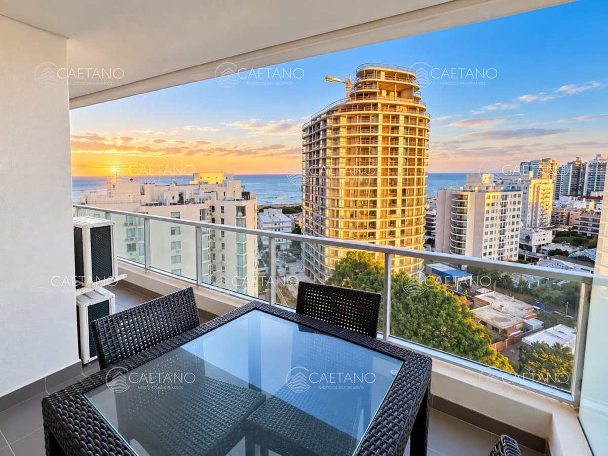 Alquiler apartamento dos dormitorios punta del este playa brava edificio wind tower