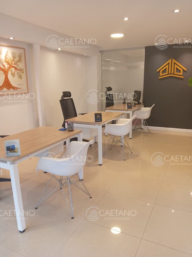 VENTA IMPECABLE LOCAL EN AVENIDA ITALIA — foto 3