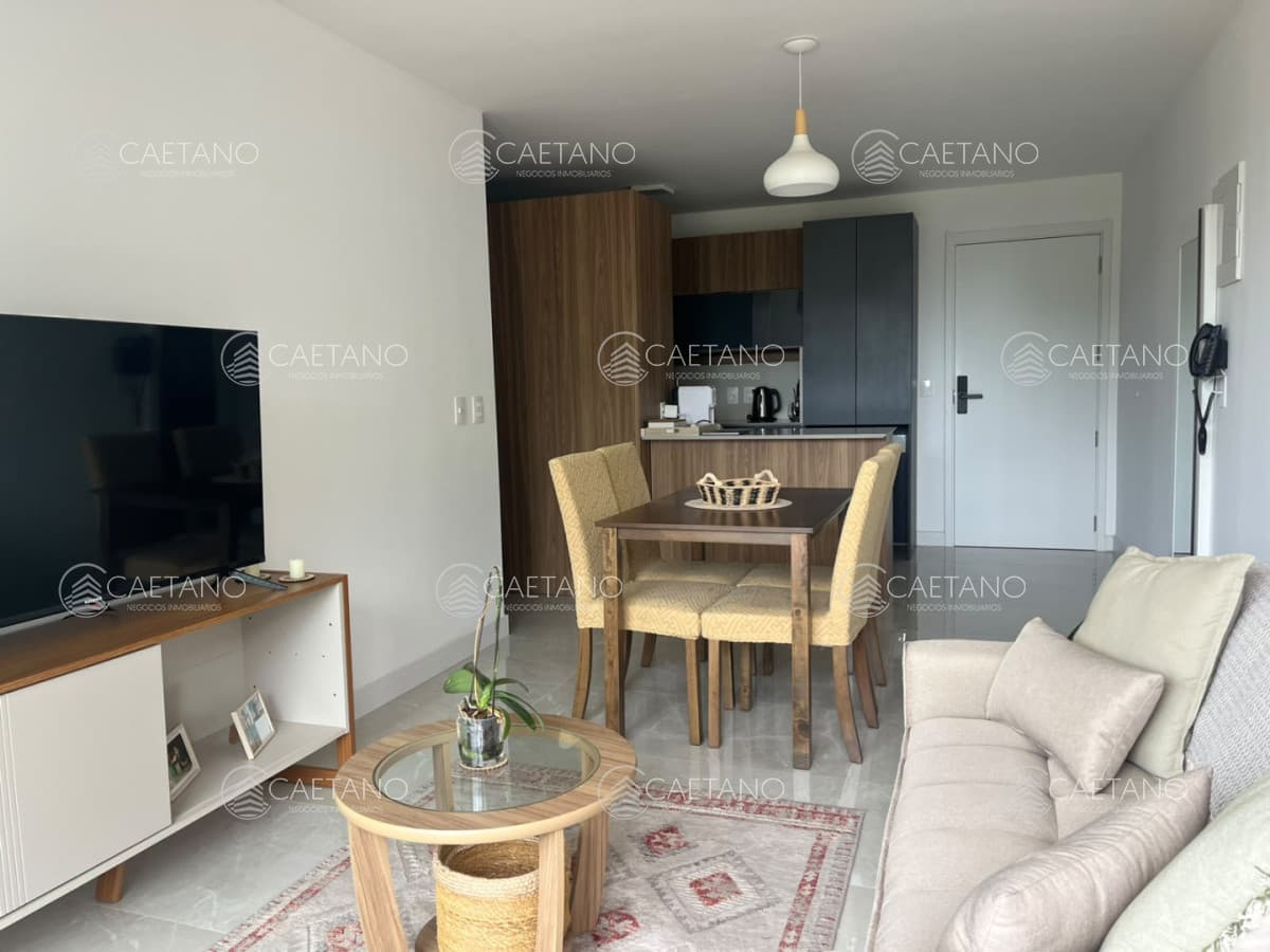 Departamento de dos dormitorios en venta con balcón y garage — foto 3
