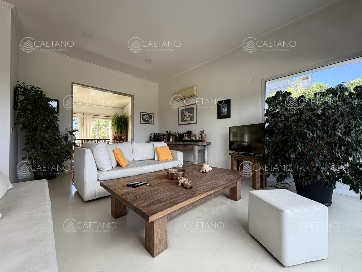 Moderna Casa a metros del MAR — foto 2