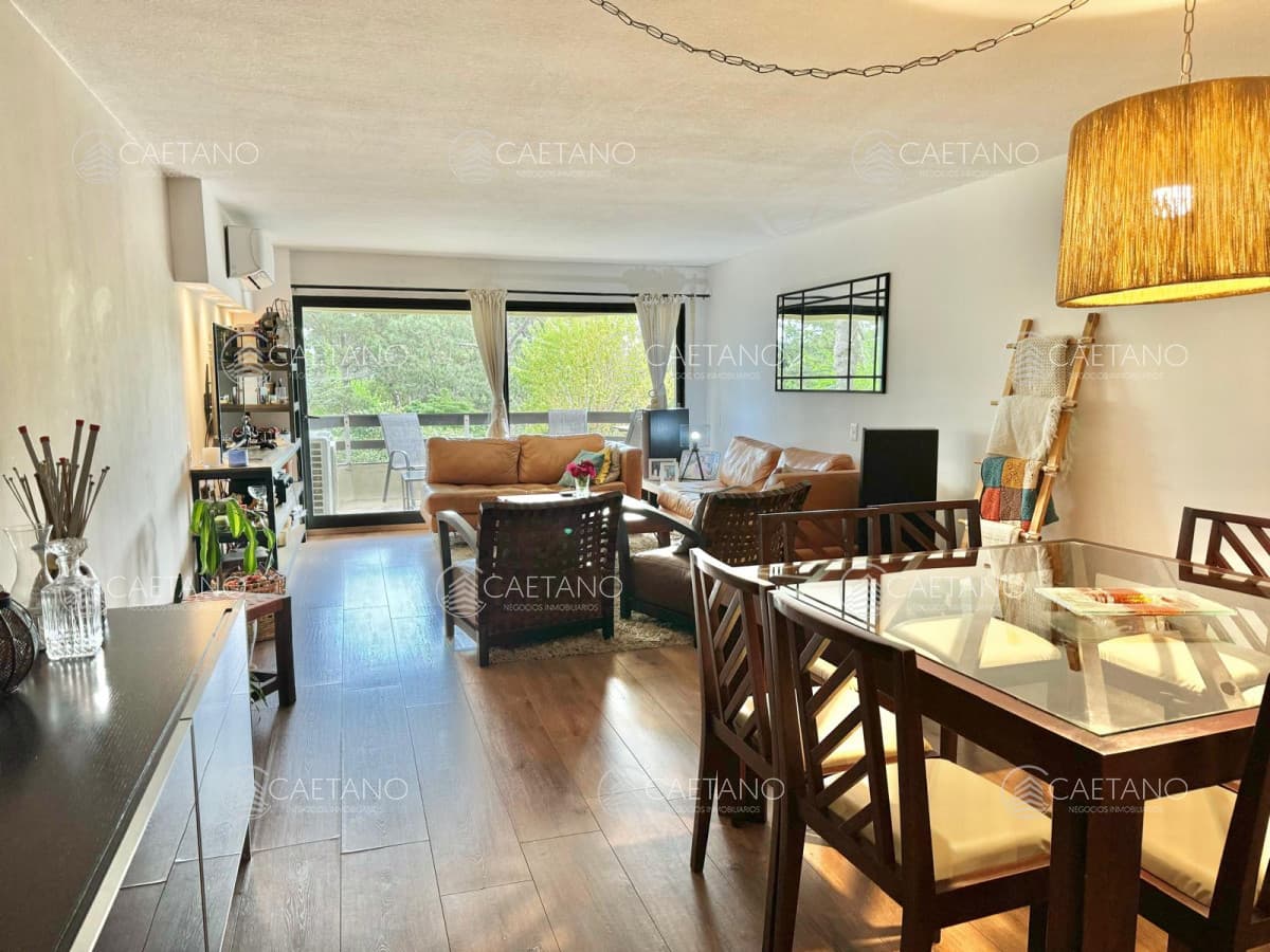 Apartamento en venta 3 dormitorios mas servicio completo