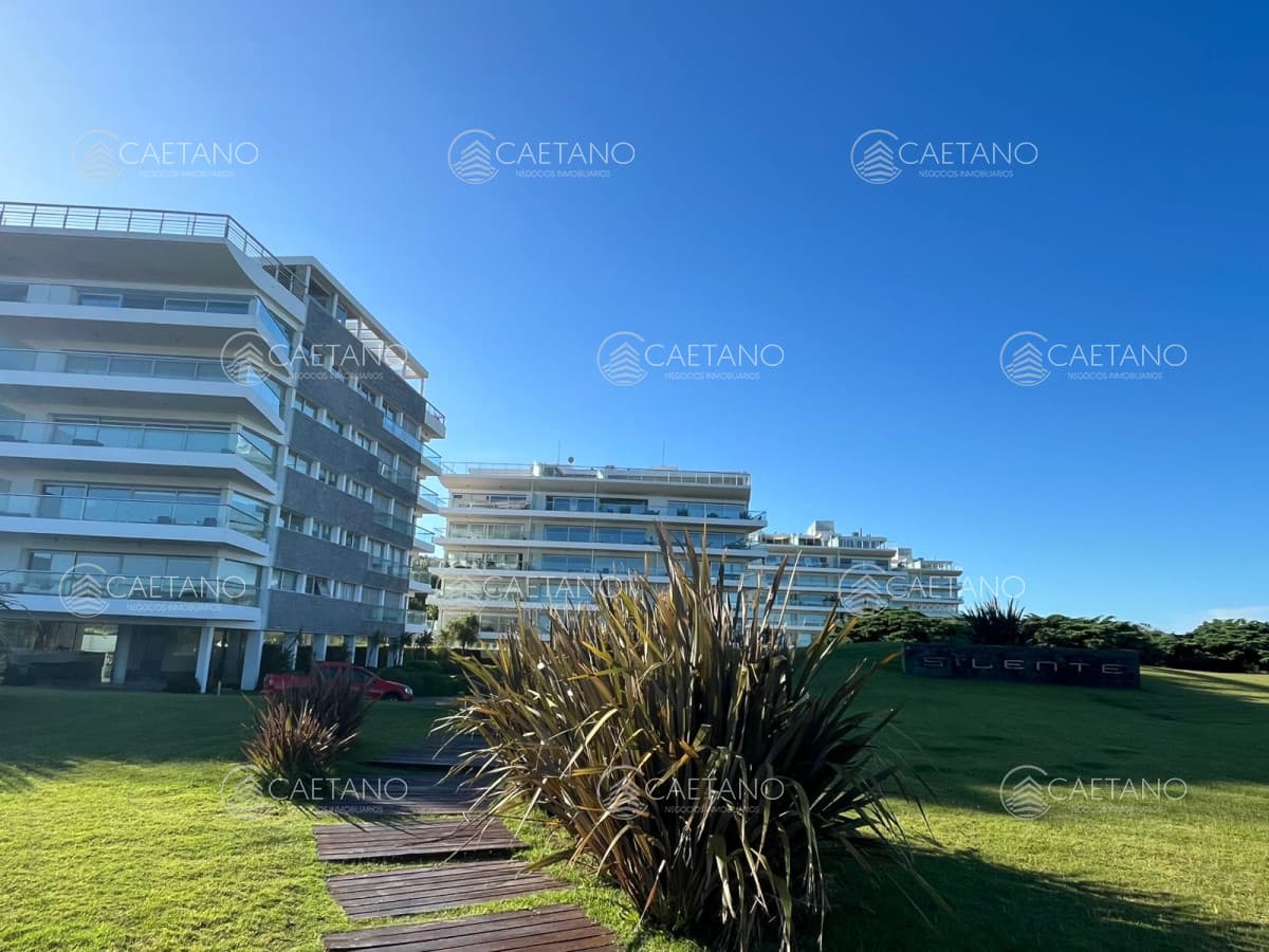 ALQUILER APARTAMENTO PLAYA BRAVA PRIMERA LINEA