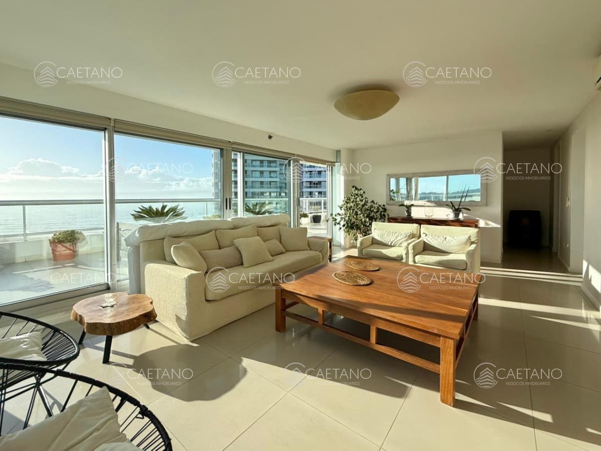 Exclusivo Penthouse en Torre de categoría