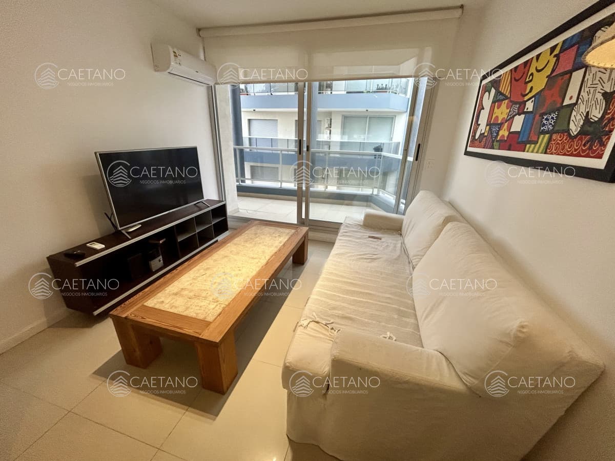 VENTA DE APARTAMETNO DE 2 DORMITORIOS Y 2 BAÑOS EN PENINSULA, PUNTA DEL ESTE — foto 2