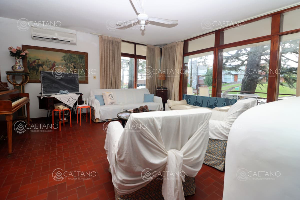 Linda Casa de 3 Dormitorios en Pda. 16 de Playa Mansa — foto 3