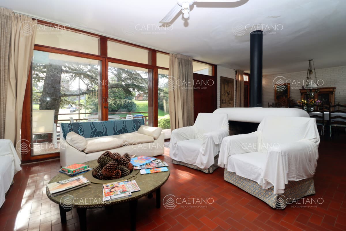 Linda Casa de 3 Dormitorios en Pda. 16 de Playa Mansa — foto 2