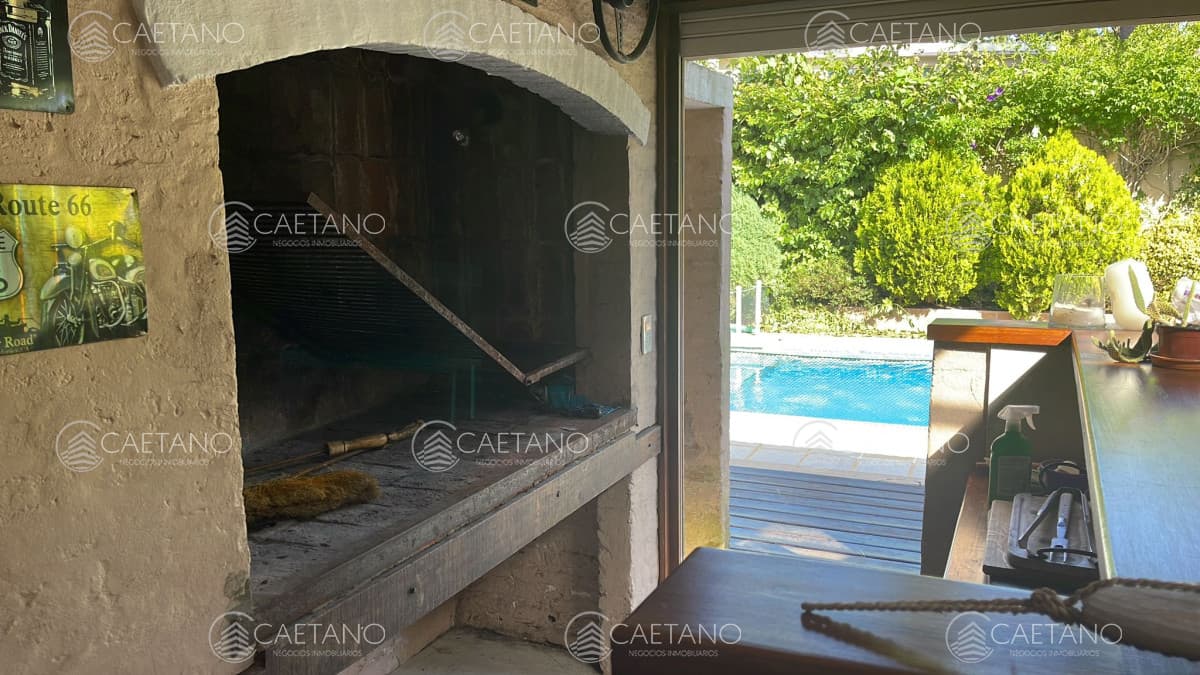 CASA EN ALQUILER, PILETA, MANSA, MODERNA — foto 3