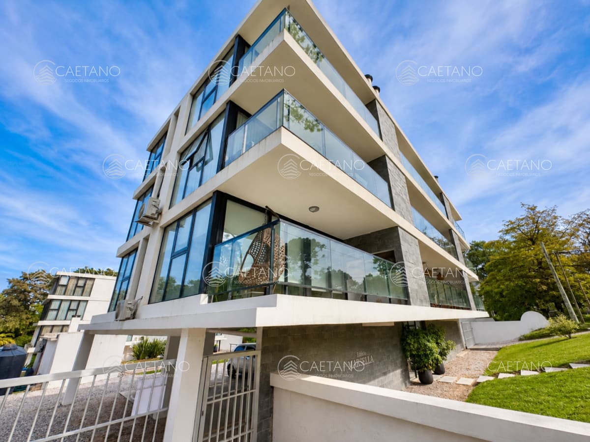 Apartamento en venta a pasos del mar, 2 dormitorios con parrillero — foto 2