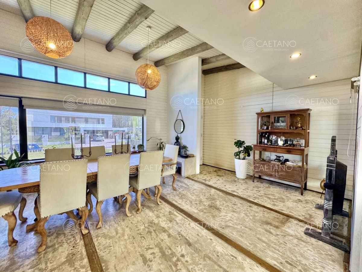 Casa de 3 dormitorios en alquiler y venta — foto 2