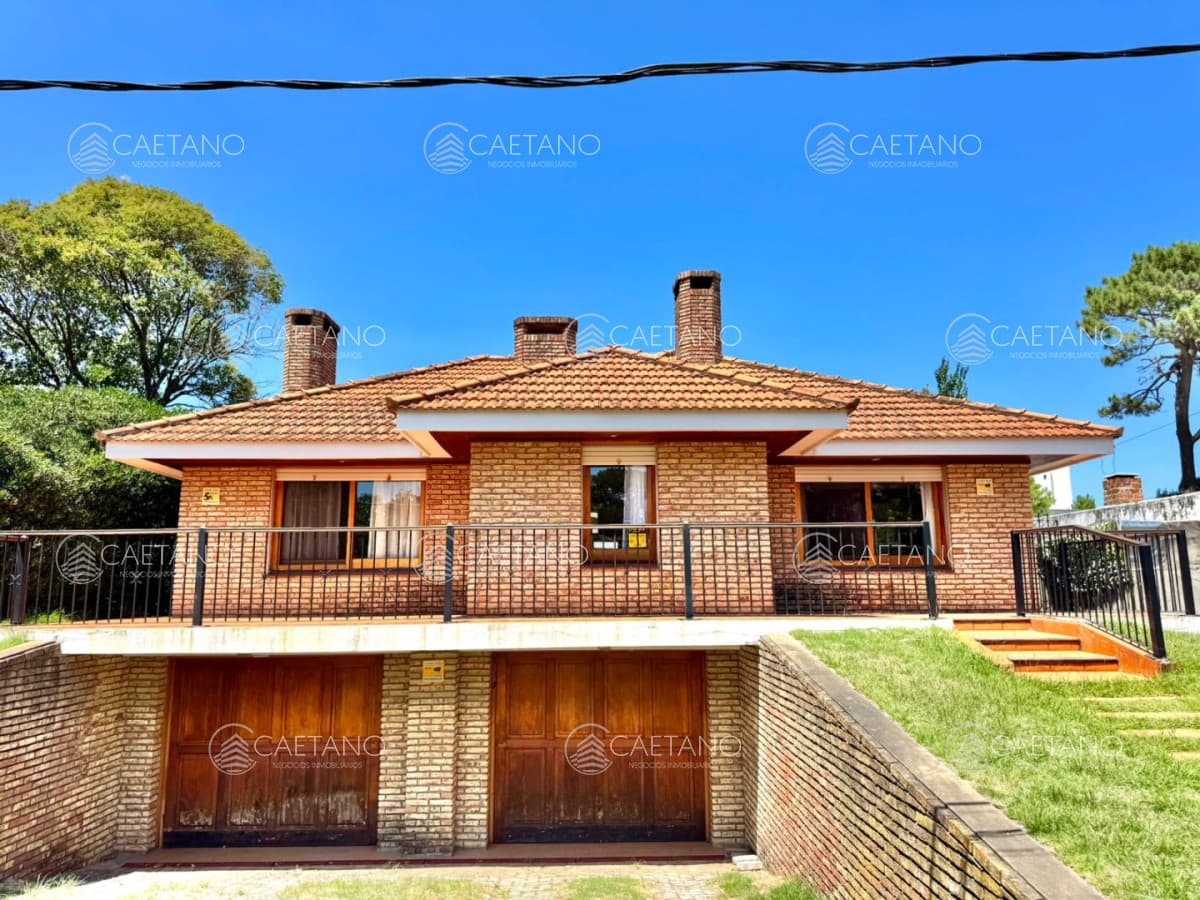Casa de 3 dormitorios mas dep. en alquiler anual — foto 2