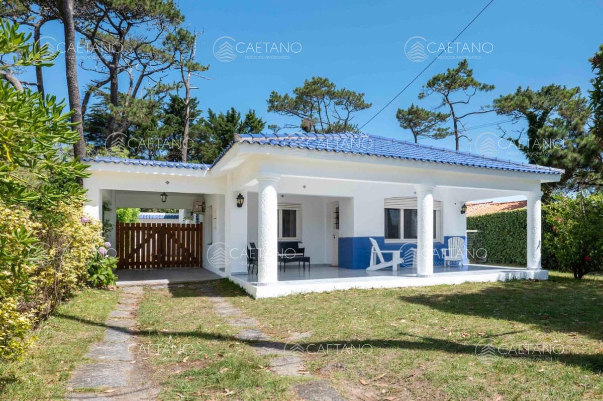 Casa en venta a metros del mar, Punta del Este