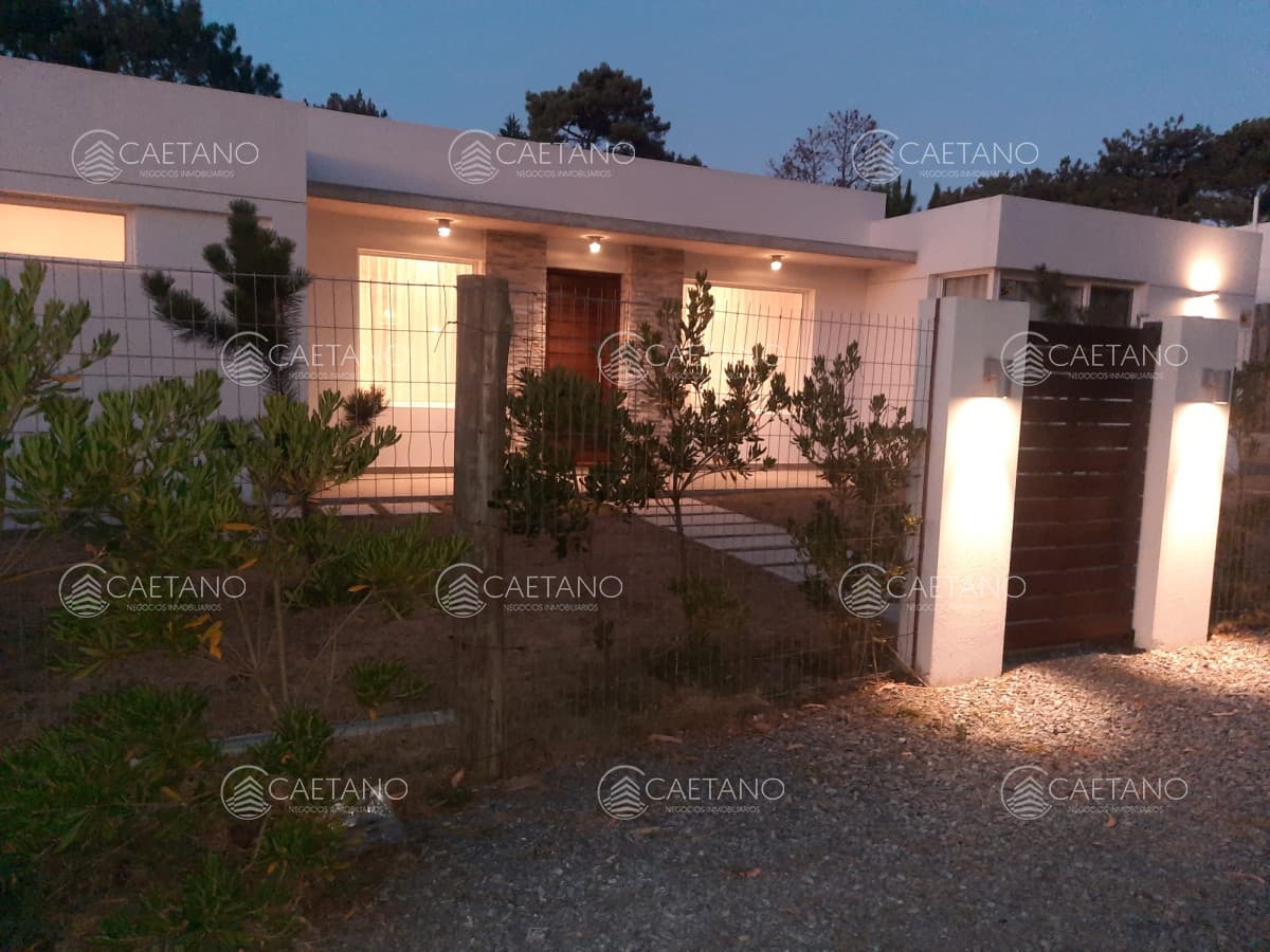 Venta casa de tres dormitorios en la Barra de Maldonado — foto 2