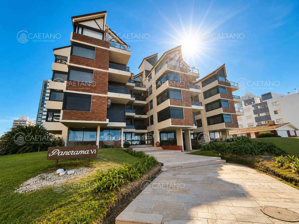 Venta Apartamento 2 Dormitorios a pasos del mar Aidy Grill Punta del Este