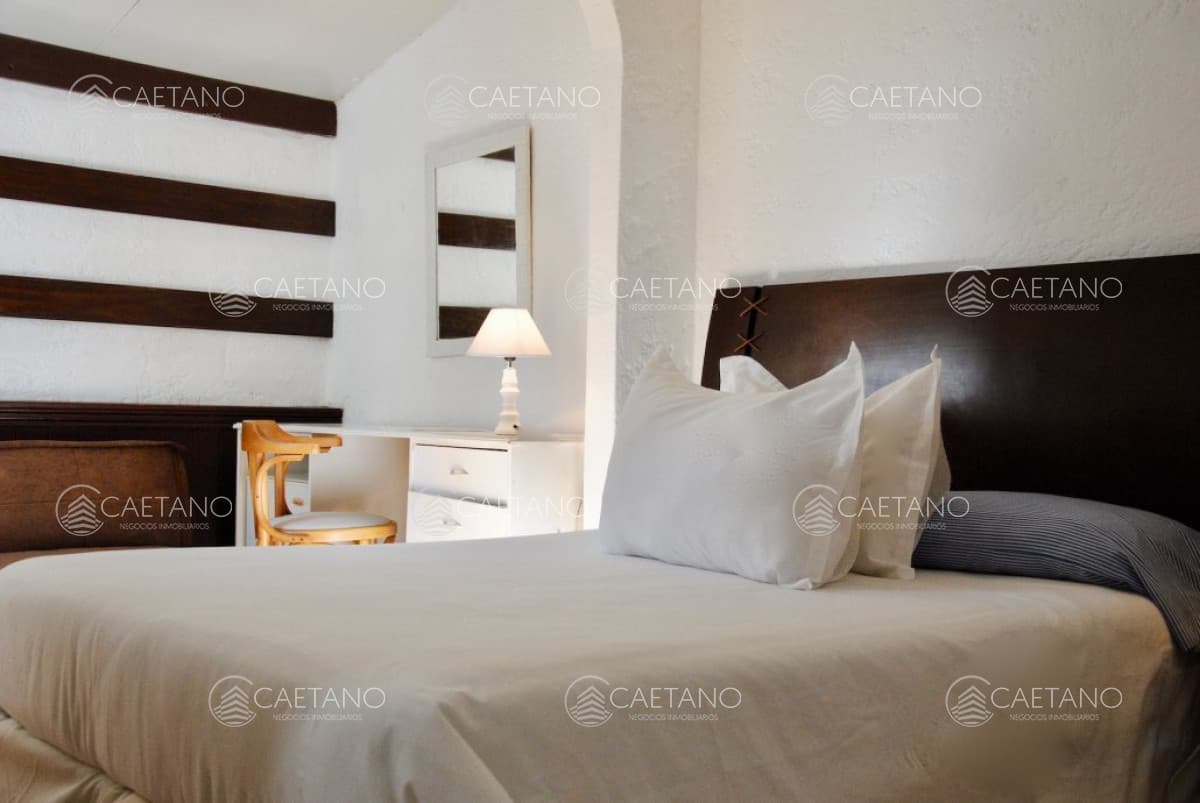 VENDO EXCEPCIONAL HOTEL DE 16 HABITACIONES ( DOBLE, TRIPLE Y CUADRUPLES ) EN PUNTA DEL ESTE , CON PROYECTO APROBADO  DE EXPANSION DE 8 APARTAMENTOS — foto 3