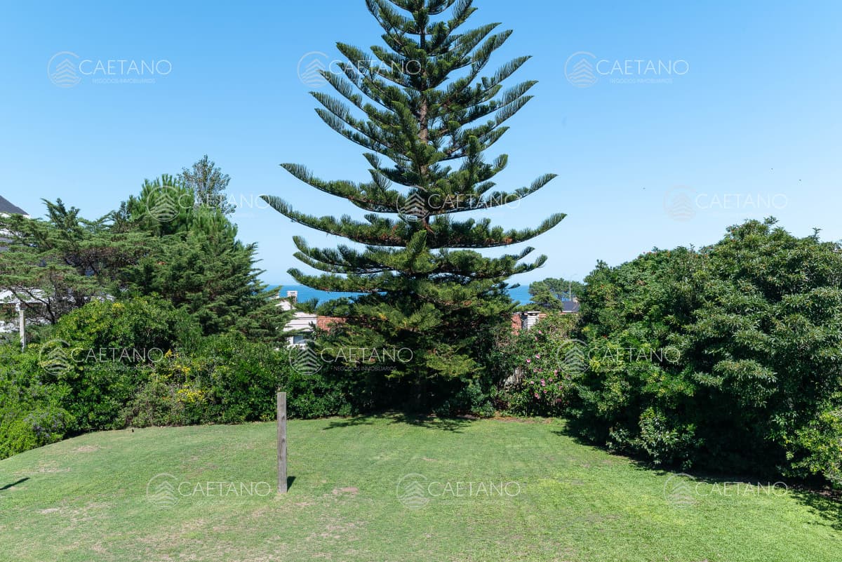 Venta de Casa con Vista al Mar y Apartamento Independiente en Pinares, Punta del Este — foto 3