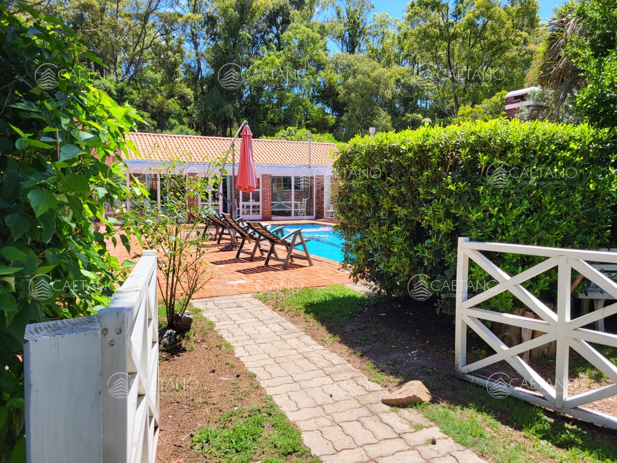 Alquiler chalet en Rincon del Indio, Punta del Este - 5 dormitorios — foto 2