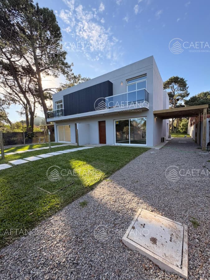Casa a Estrenar Jardines de Cordoba sobre Avenida 3 Dorimtorios — foto 2
