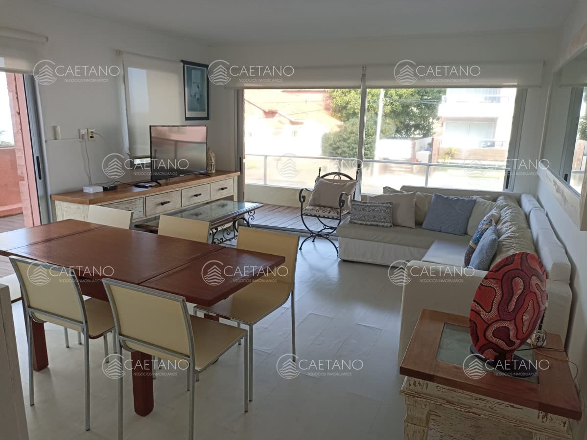 APARTAMENTO DE 3 DORMITORIOS