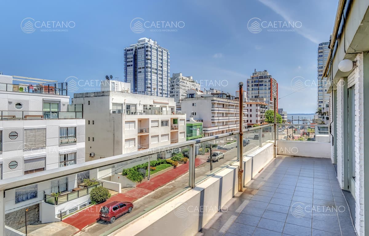 Venta de Apartamento Penthouse 4 Dormitorios  - Península - Punta del Este — foto 2