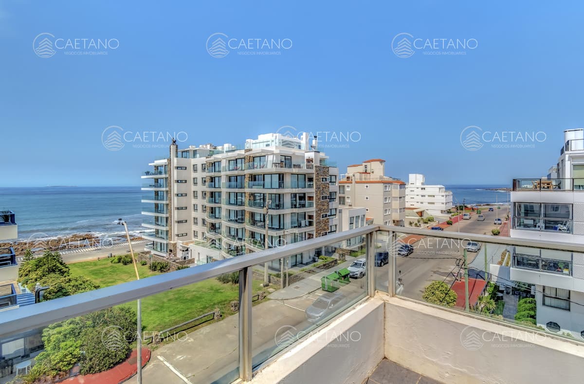 Venta de Apartamento Penthouse 4 Dormitorios  - Península - Punta del Este