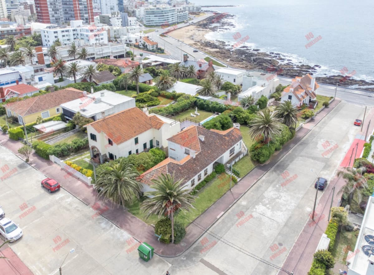 Venta Casa Peninsula - Punta del Este