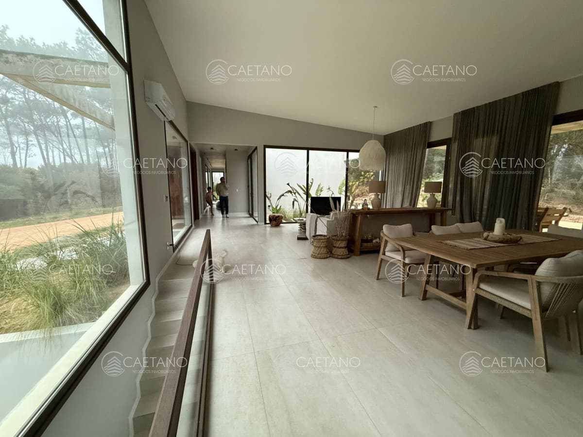 Excepcional residencia en Barrio Privado Reserva Montoya — foto 2