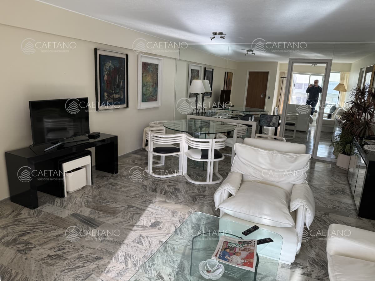 GRAN PLANTA CON VISTAS Y SERVICIOS — foto 3