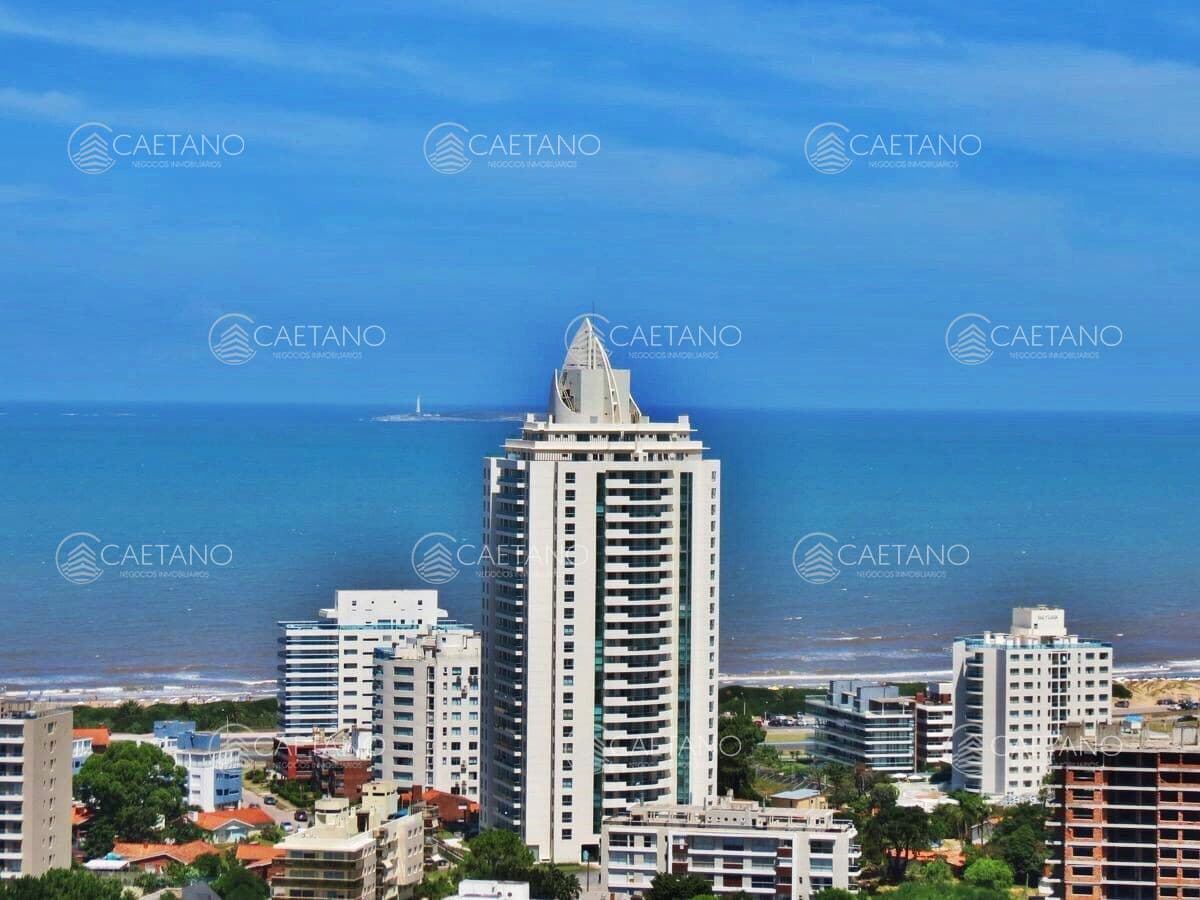 Apartamento en alquiler de 3 dormitorios en Punta del este , Playa brava , Wind Tower
