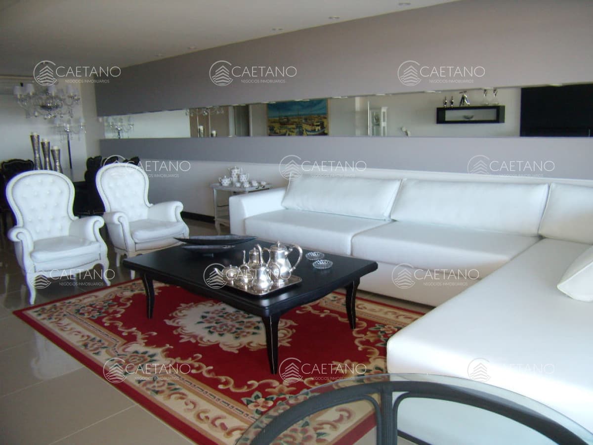 Apartamento en Brava, 3 dormitorios * — foto 2