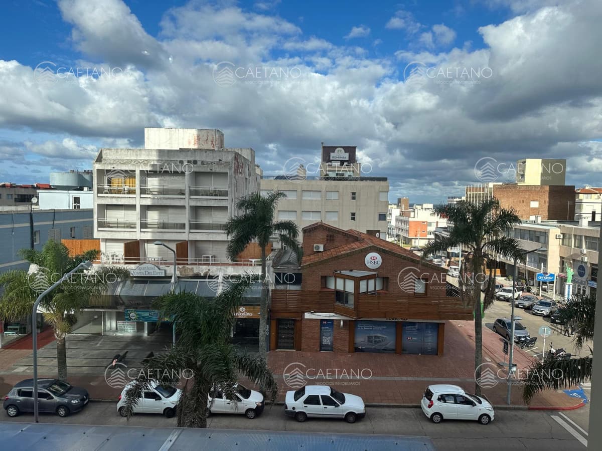 Apartamento en Venta de 3 Dormitorios en la peninsula , Punta del este — foto 2