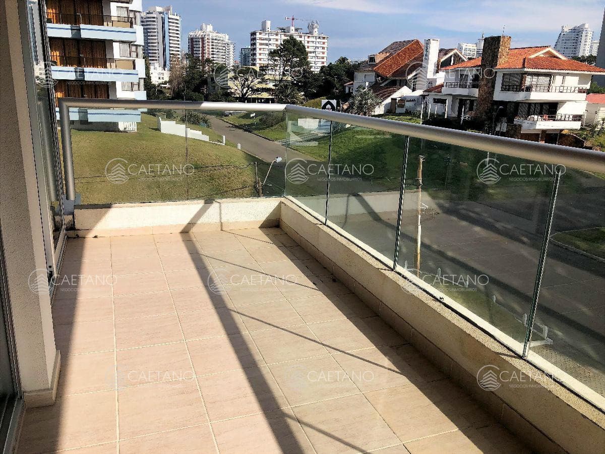 Icon Brava Tower|  Parada 6 de Playa Brava, Punta del Este