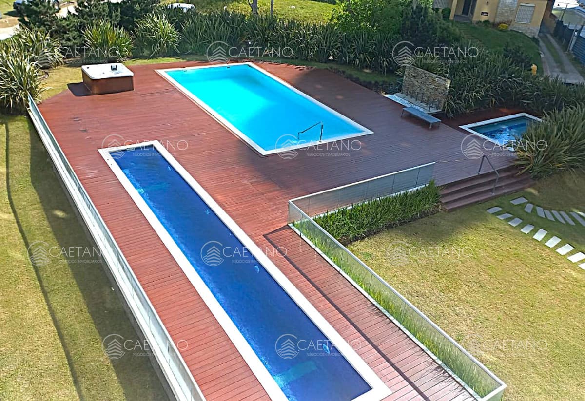 Torre Icon Brava Tower | 2 Dorm. 2 baños | Playa Brava. Punta del Este.
