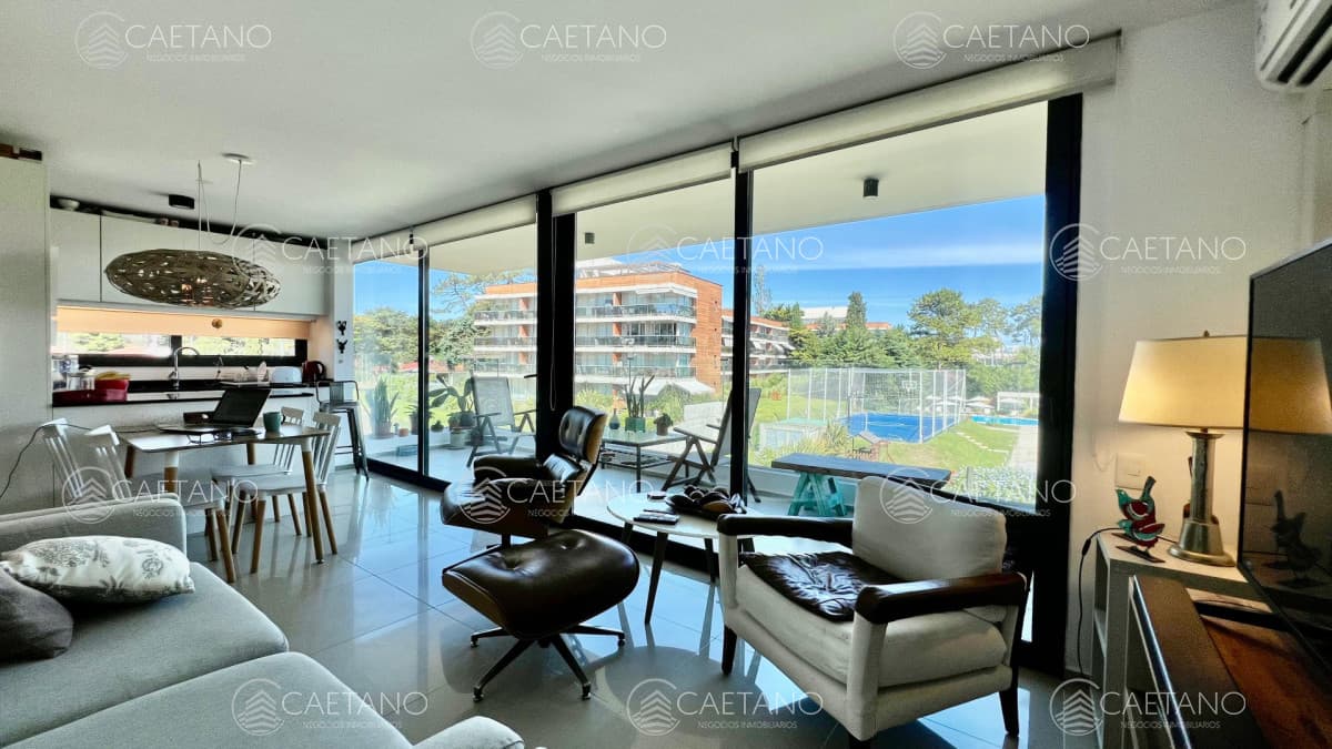 Apartamento en Venta Playa Mansa 2 dormitorios con parrillero propio Punta del Este — foto 3