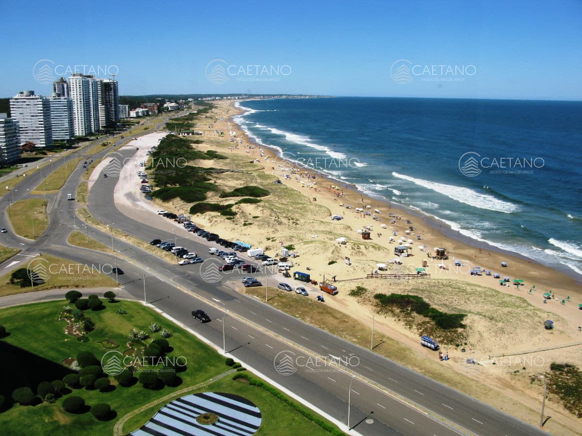 Apartamento pent house ,  En Venta, Brava, Punta del Este, 3 Dormitorios.