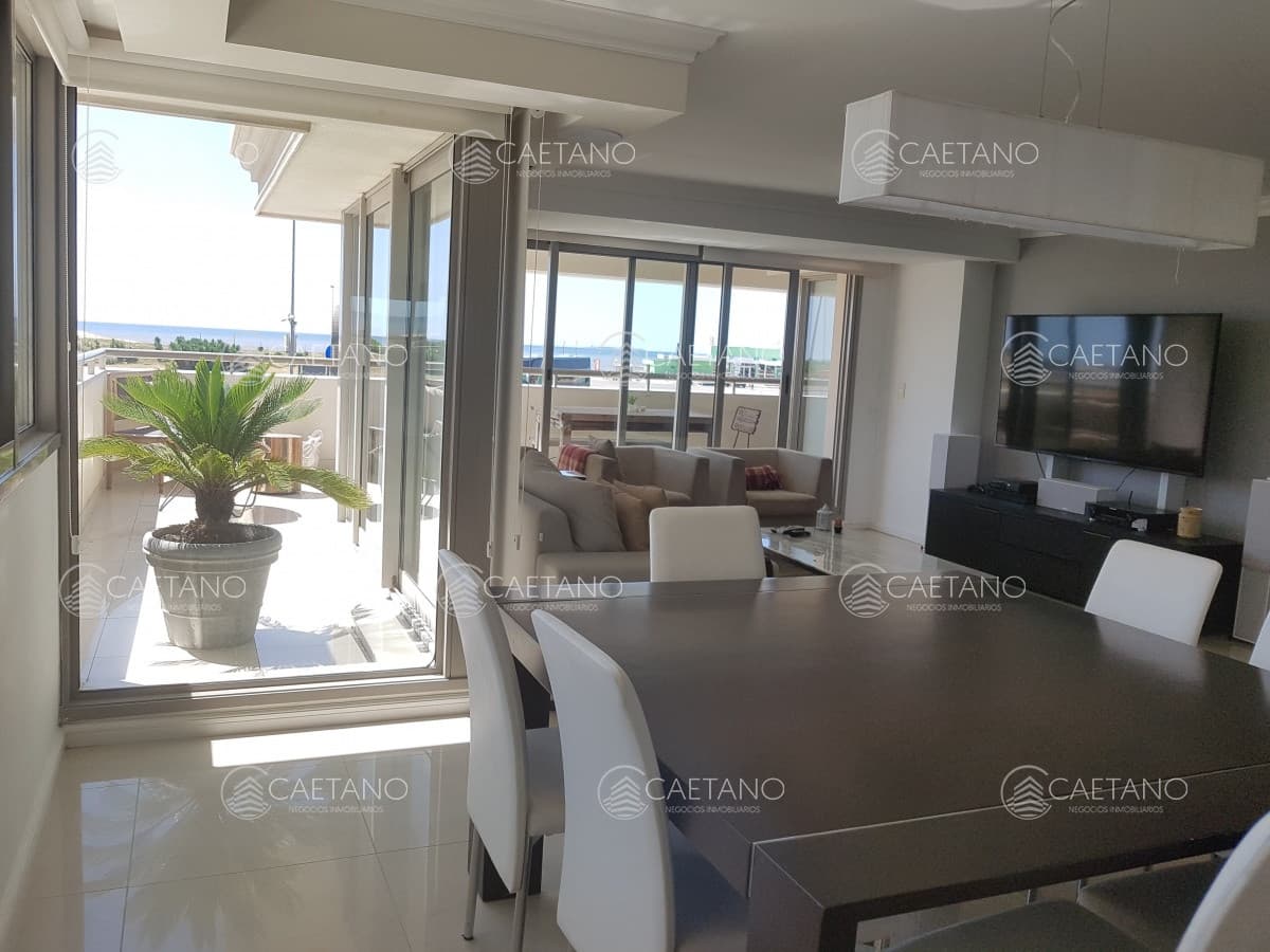 APARTAMENTO EN ALQUILER TEMPORAL en PUNTA DEL ESTE, zona BRAVA
