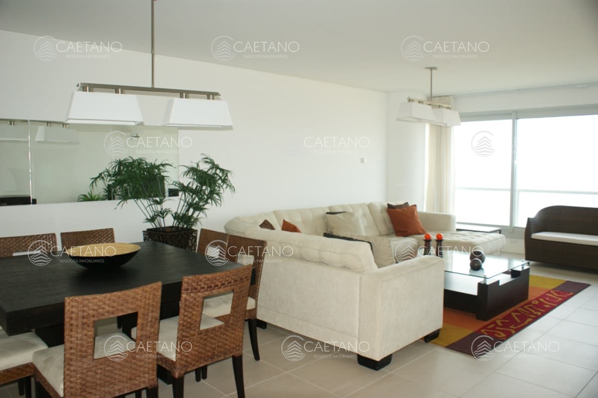 Alquiler de apartamento en Playa Brava. — foto 3